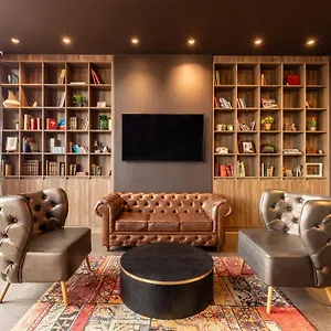 Pulse 95 By Wynwood House , Bogota Colombia