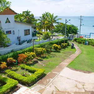 Sweet Anashly , Fresh Water Bay Colombia
